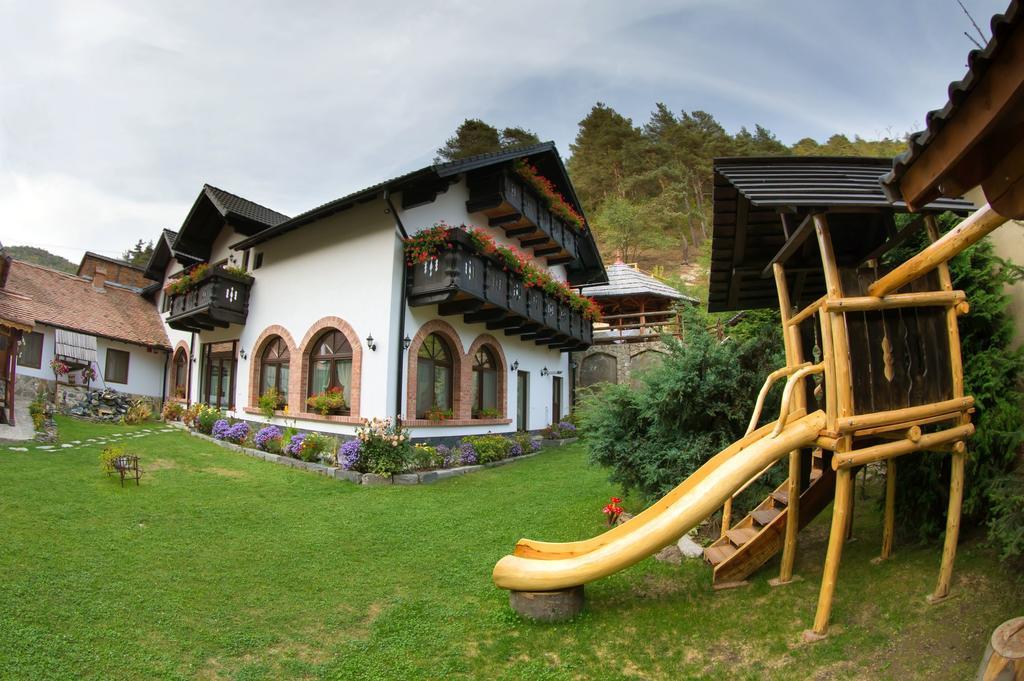 Casa Stefania Talmacel Exterior photo